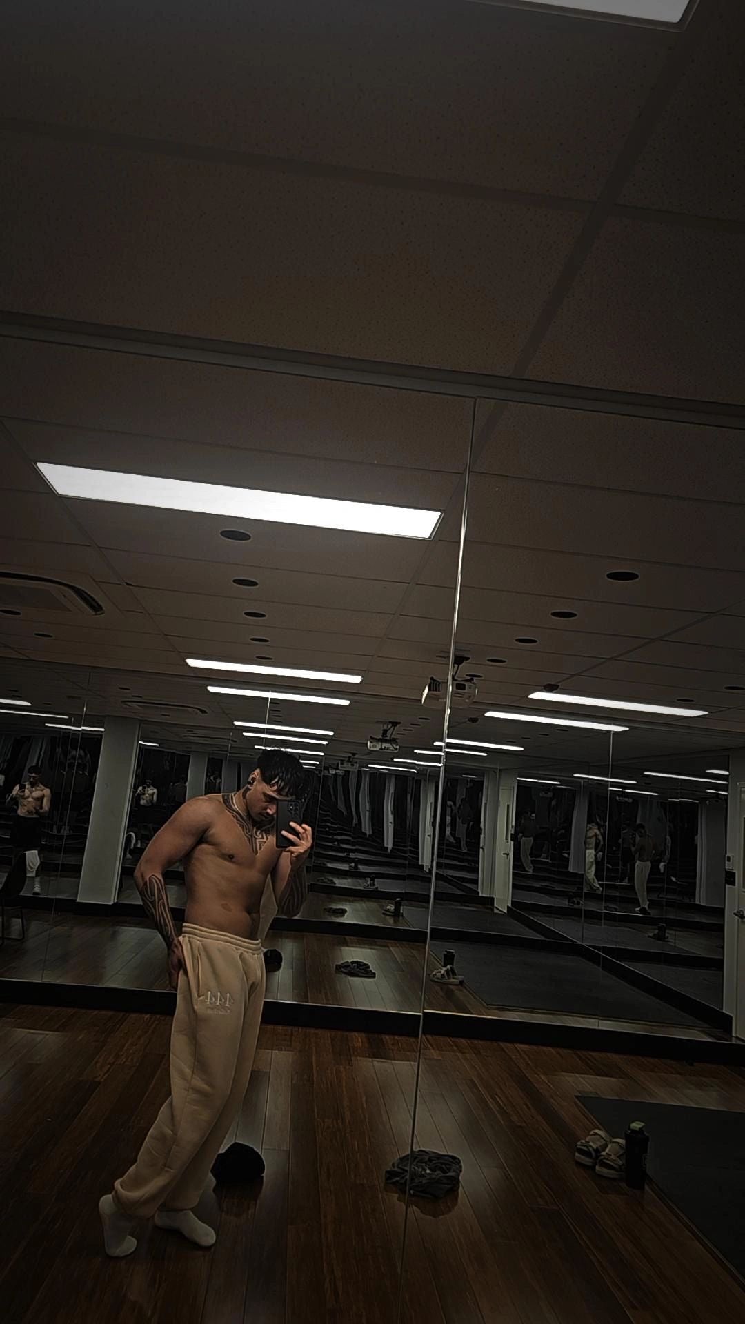 Latte sweats